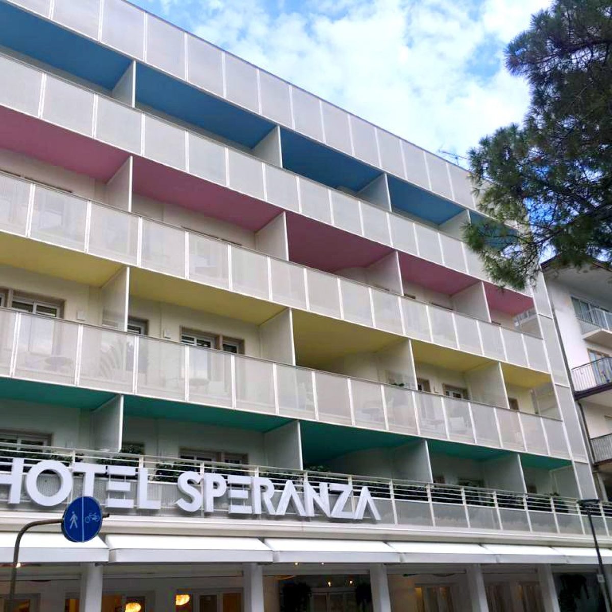hotel2-1